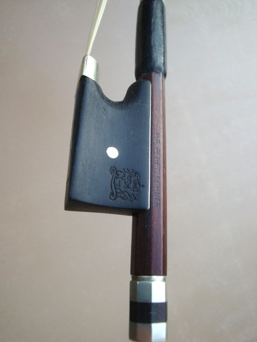 Geigenbogen stempel h r - "h.,