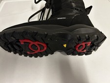 Schwarze Schneeschuhe, Anti-Rutsch-System Gr. 40, klappbare Spikes vorne+hinten