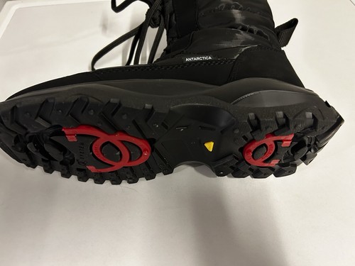 Schwarze schneeschuhe - schwarze,