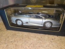 Maisto Jaguar XJ 220 | 1:18 |
