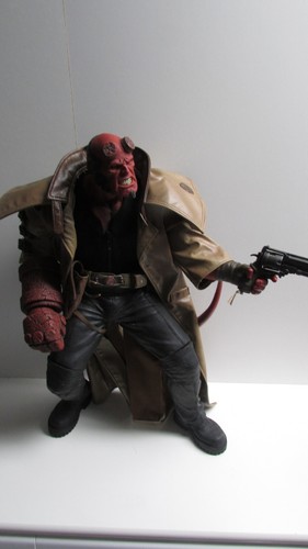 Hellboy figuren serie 1 - hellboy, 1/4