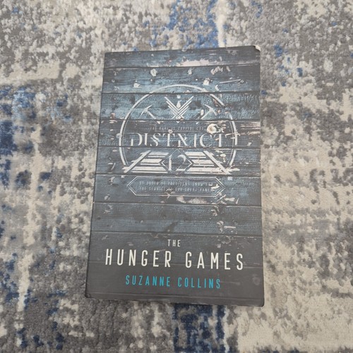 Suzanne collins the hunger - suzanne,