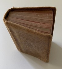 Antike Rarität: Kleinstes Wörterbuch der Welt in Leder gebunden