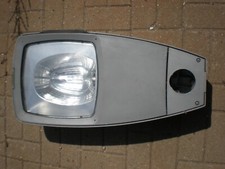 Philips SGP 100 CPO Straßenleuchte Mastleuchte Straßenlampe Straßenlaterne