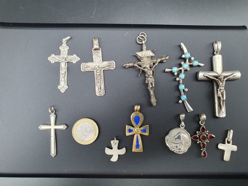 Konvolut aus kreuz - ✝️,