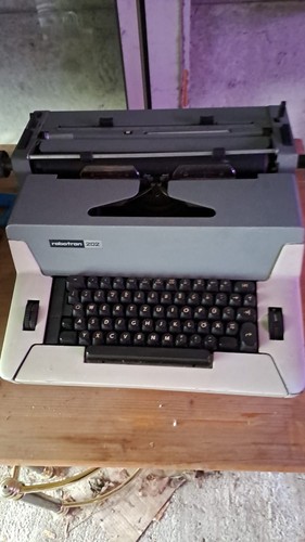 Ddr schreibmaschine robotron - ddr-schreibmaschine,