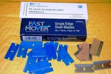 Rasierklinge aus Kunststoff