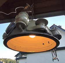 Dekorative Deckenlampe aus