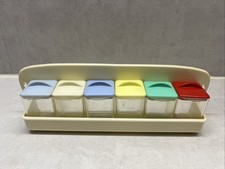 Gewürzregal, 6 Behälter, DDR "Preta 2353", Kunststoff mehrfarbig, 60er 70er