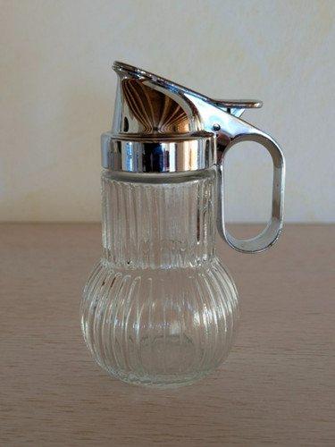 Milchkännchen milchspender - milchkännchen,