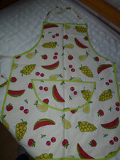 Lustige Schürze / Küchenschürze, mit großer Tasche !