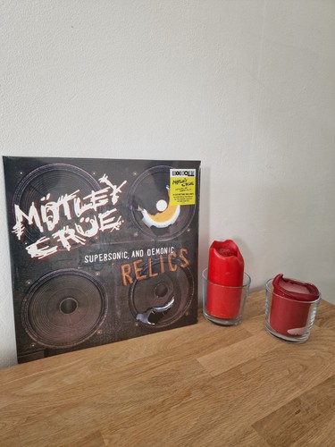 Motley crue supersonic and - crue,