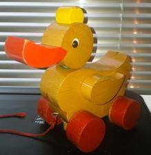 HABA Nachzieh-Holzspielzeug: Wackelente 