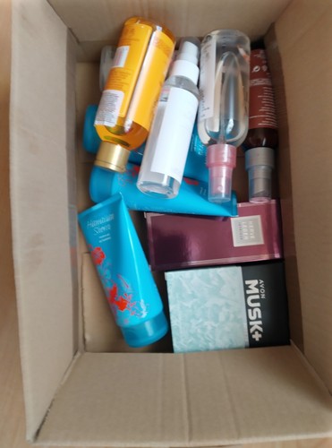 Avon überraschungspaket - Überraschungspaket, 2x