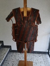 Schuppen Lamellen Rüstung Mittelalter Handarbeit