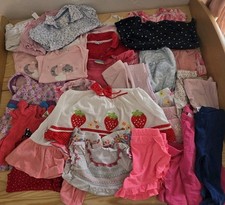 Süßes Xxl Kleiderpaket Gr. 74/80 Mädchen viele Teile Kleidchen, Bodys, Hosen