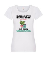 Niemals Mann mit Gießkanne unterschätzen | Blumen Damen Shirt Weiß
