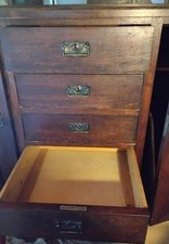 ANTIKES BUFFET / ANRICHTE (ca