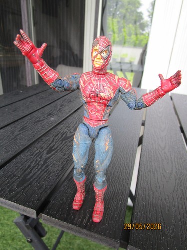 Toybiz battle ravaged - battle,