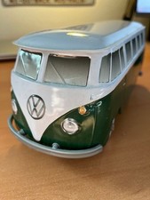 VW Bus Bully aus Blech