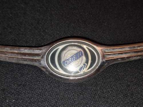 Chrysler cruiser emblem - cruiser,