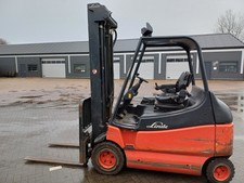 Linde E 25 Gabelstapler. 3500 Std,Triplexmast,Freihub.