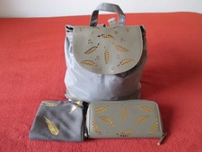 Damen Rucksack/Tasche, neu 26 x 26cm mit Geldbörse u.Tuch