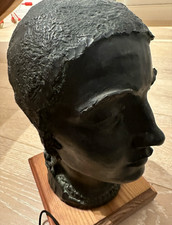 Schwere Design-Skulptur Kopf