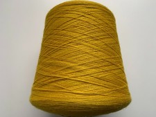 Ca. 880g Konenwolle Garn