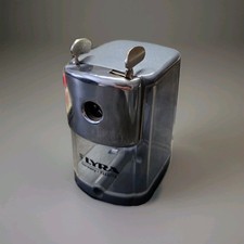 Lyra Anspitzer No. 7322770, Spitzmaschine, Metall,Tischzwinge