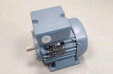 Drehstrom Elektro Motor 0,09kW - 90W VEM-motors NEU 3-phasen