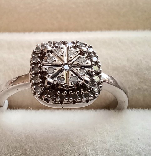 Dismonds ring - 26,