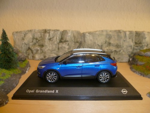 Modellauto opel grandlad x - opel,