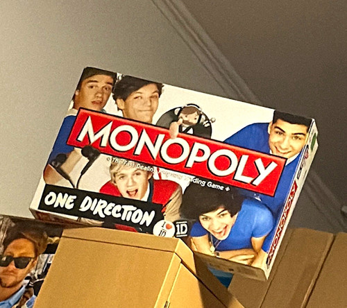 Hasbro monopoly one direction - one,