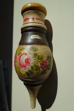 Wandvase aus Holz mit