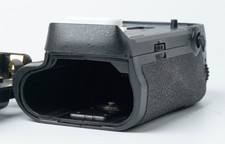 [Exc+++] Nikon MB-D18