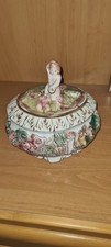 Capodimonte Porzellan Deckeldose Schmuckschatulle handbemalt Putti Motiv