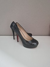 Pumps/ High Heels mit roter Sohle 
