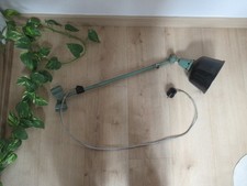 Grüne Tischleuchte Midgard DDRP-Entwurf Curt Fischer Gelenklampe