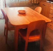 hochwertiger Esszimmertisch Erle, 140x90 cm, 76 cm hoch, gedübelt, geölt 