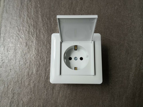 Steckdose mit klappdeckel - mit,