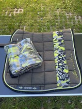 Eskadron Dressur Set Next Generation Schabracke Big Square Stripe Camouflage