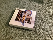 OASIS  “Stop the clocks “