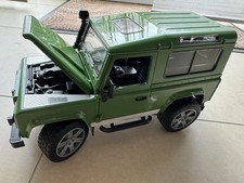 Bruder 02590 Land Rover
