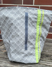 Lunchbag grau hellgrün Muster Klett einrollbar beschichtet abwischbar handmade