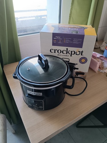 Crockpot slow cooker - cooker,