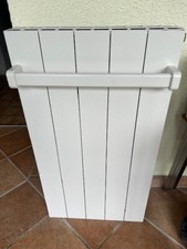 beliebter wärmeeffizienter formschöner ALU Heizkörper mit Handtuchhalterstange 