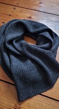 NEU!  Großer Schal 50% Merino Wolle Rippstrick Grau  Unisex