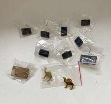 11 Pin Sammlung Camel Mercedes