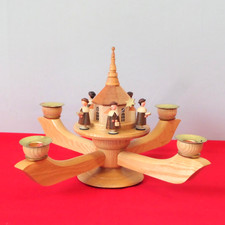 Erzgebirge Herzelfiguren Werkstatt Adventsleuchter Seiffener Kirche mit Kurrende